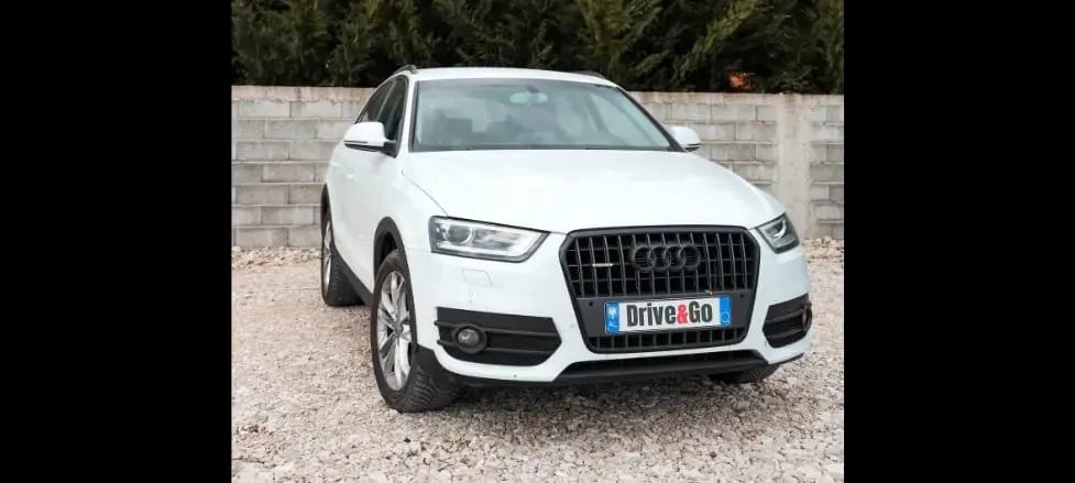 Audi Q3 2012 – front view