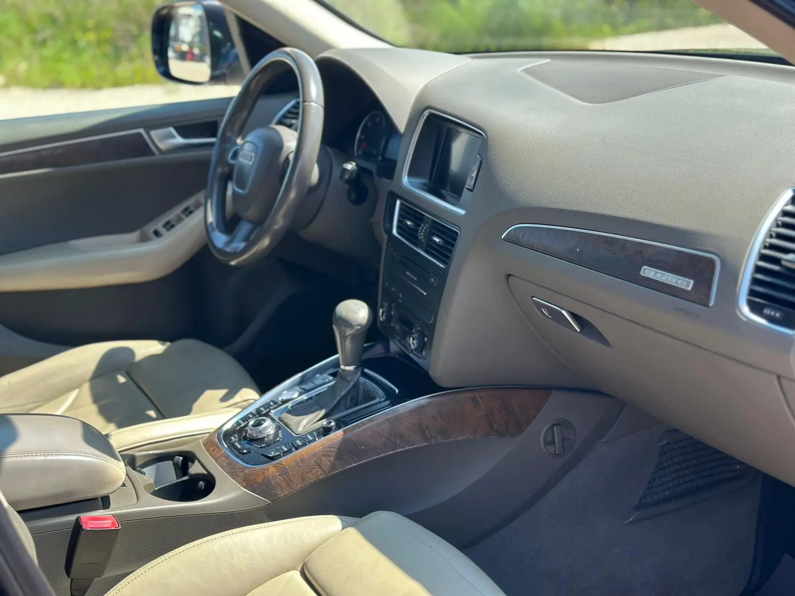 Audi Q5 2010 – interior