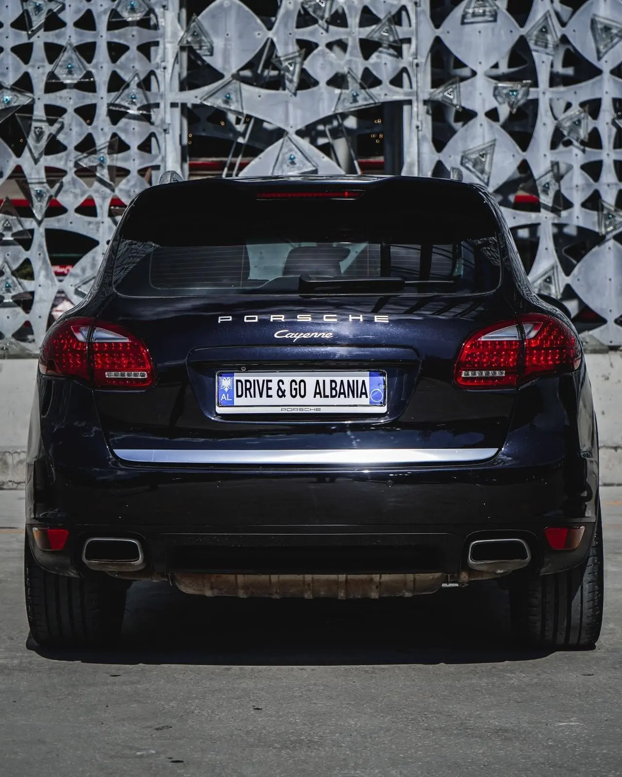 Porsche Cayenne 2014 – rear view
